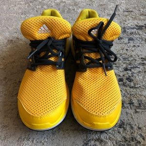 Adidas Sneakers